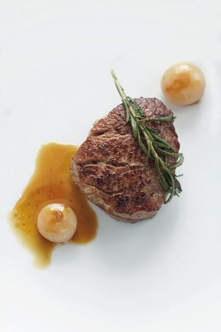 Filetsteak mit Balsambutter