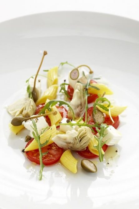 Mediterraner Nudelsalat